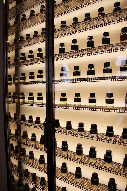 Parfums de niche et experience olfactive singuliere avec des creations plus distinctives