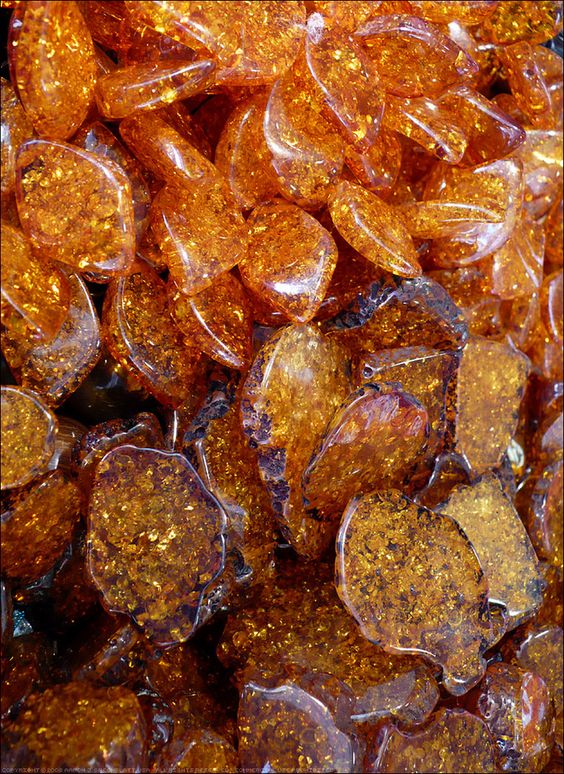 Accord vanille et ambre dans un parfum chaud, sensuel et enveloppant