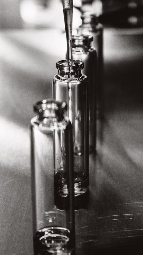 L'Artisanat en Parfumerie : Un Retour aux Origines
