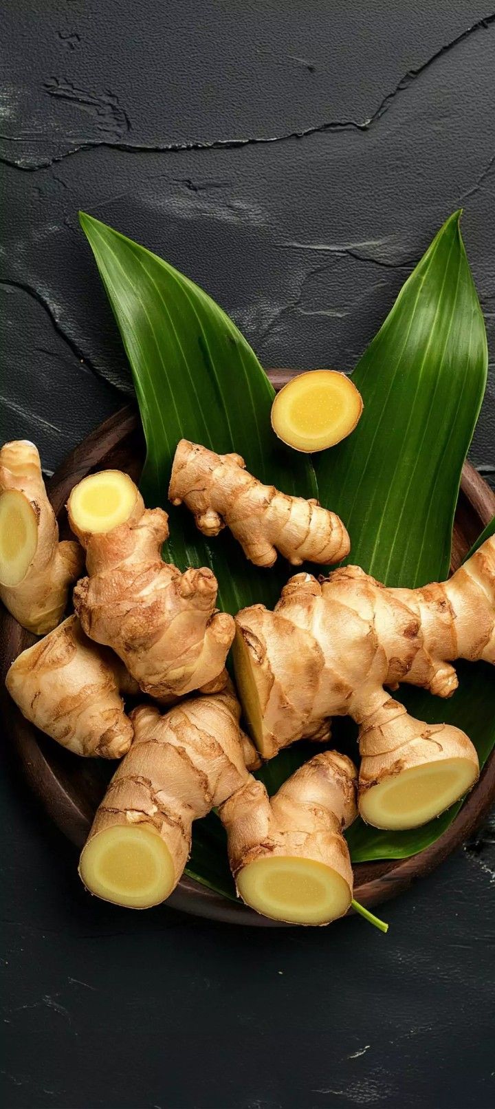 Racine de gingembre frais