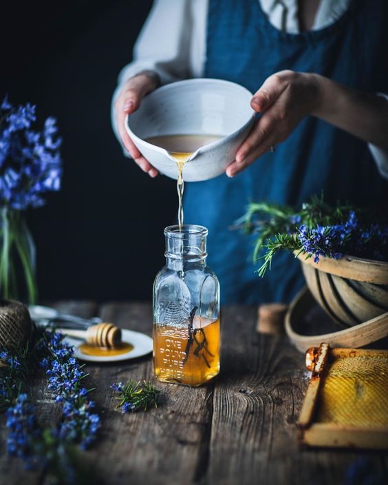 Inspiration en parfumerie : d’où viennent les idées qui donnent naissance aux grandes fragrances ?