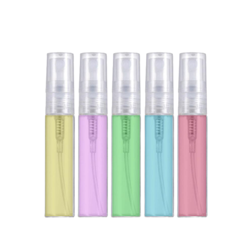 Flacon de parfum détouré sur fond transparent